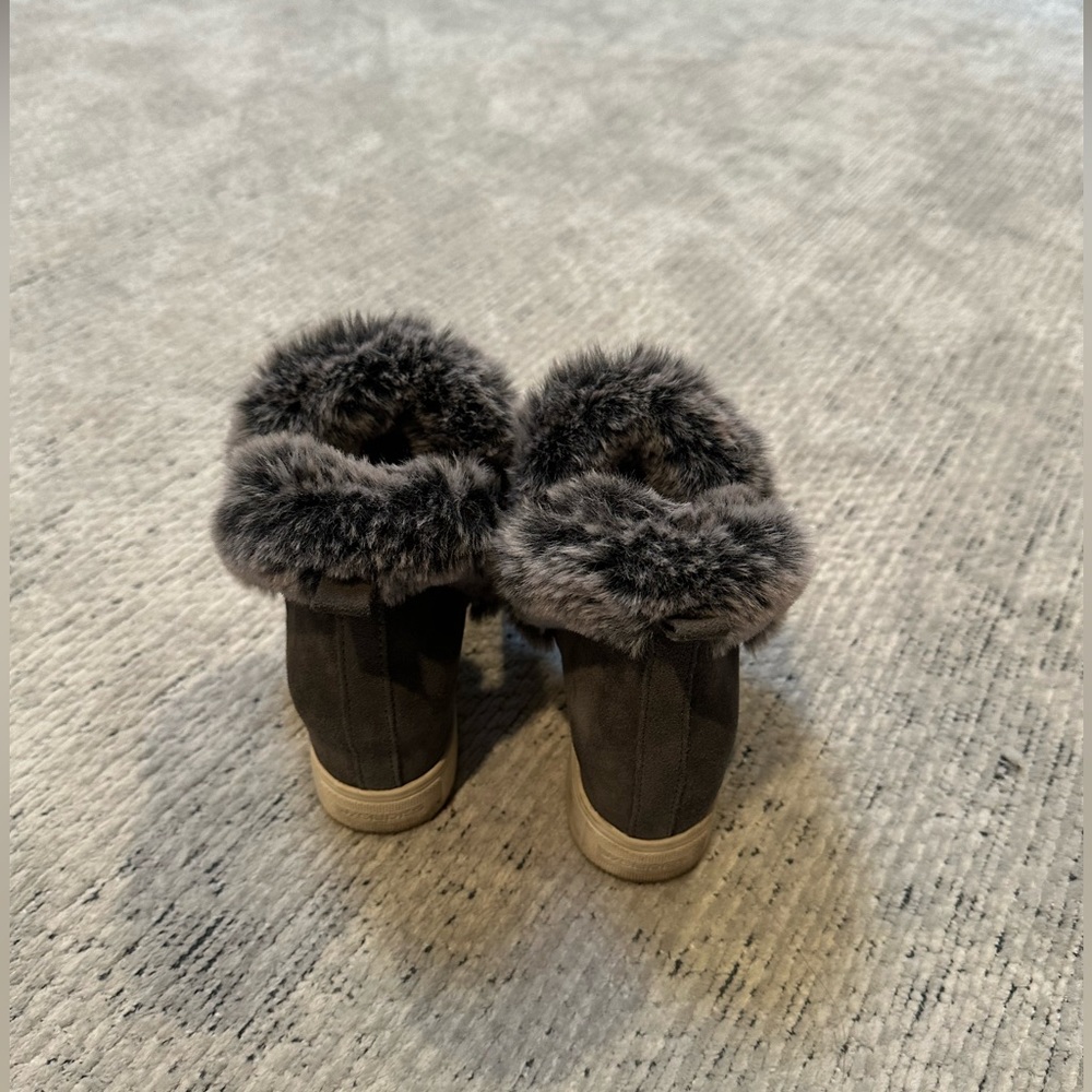 Jslides Grey Suede Boot With Fur Size 7 - image 4